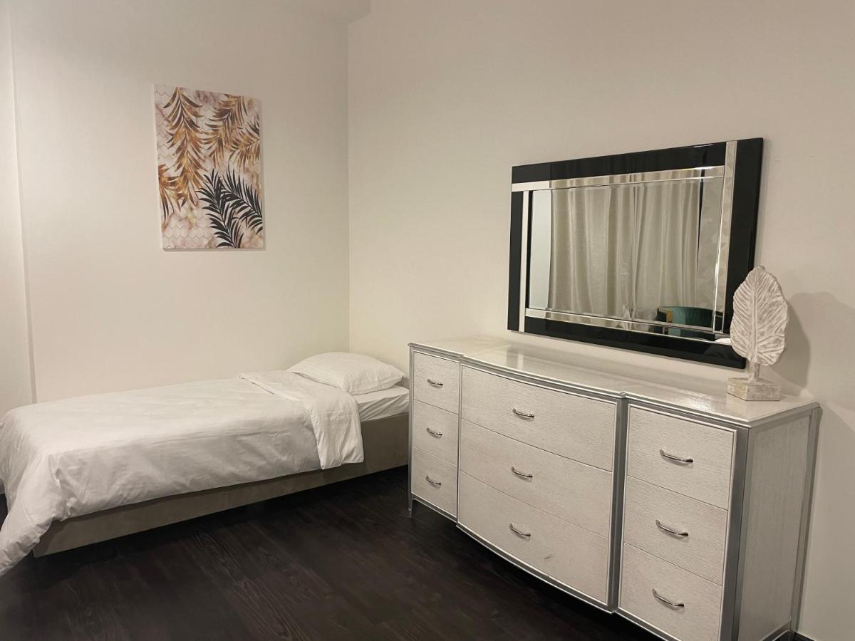 Usmans 1 Bedroom 4 Beds Jbr Huge Sea View 120 Sqm 2 Balconies Dubái Exterior foto