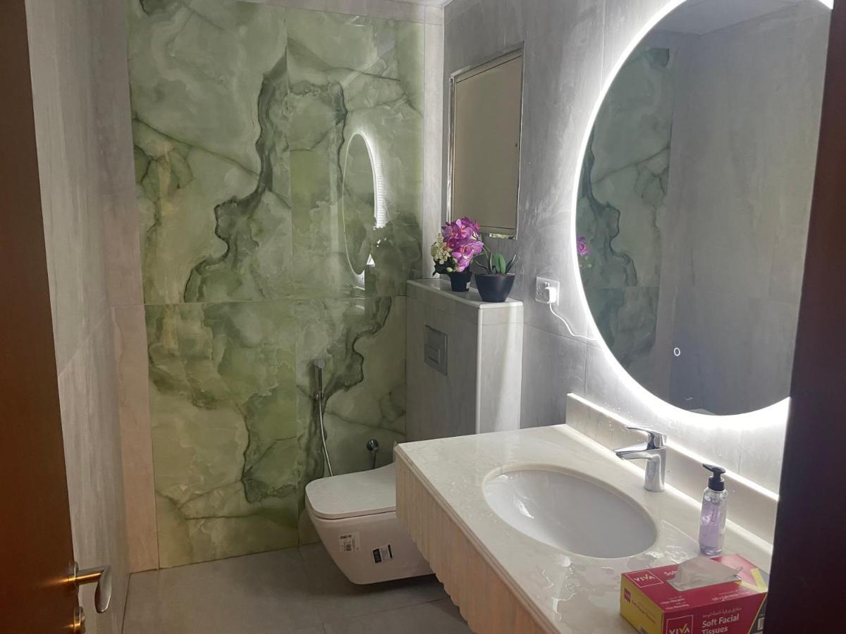Usmans 1 Bedroom 4 Beds Jbr Huge Sea View 120 Sqm 2 Balconies Dubái Exterior foto