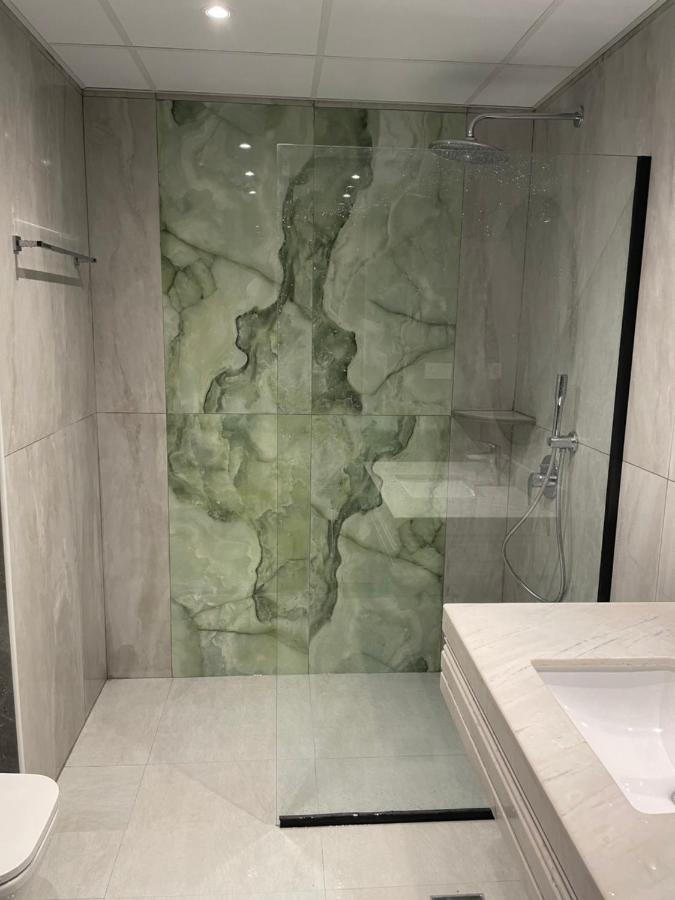Usmans 1 Bedroom 4 Beds Jbr Huge Sea View 120 Sqm 2 Balconies Dubái Exterior foto